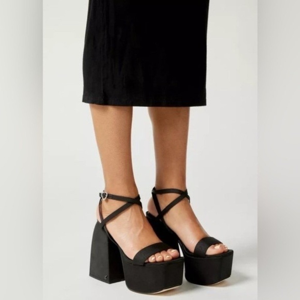 Circus by Sam Edelman Black Platform Block Heel Sandals Square Toe 7.5